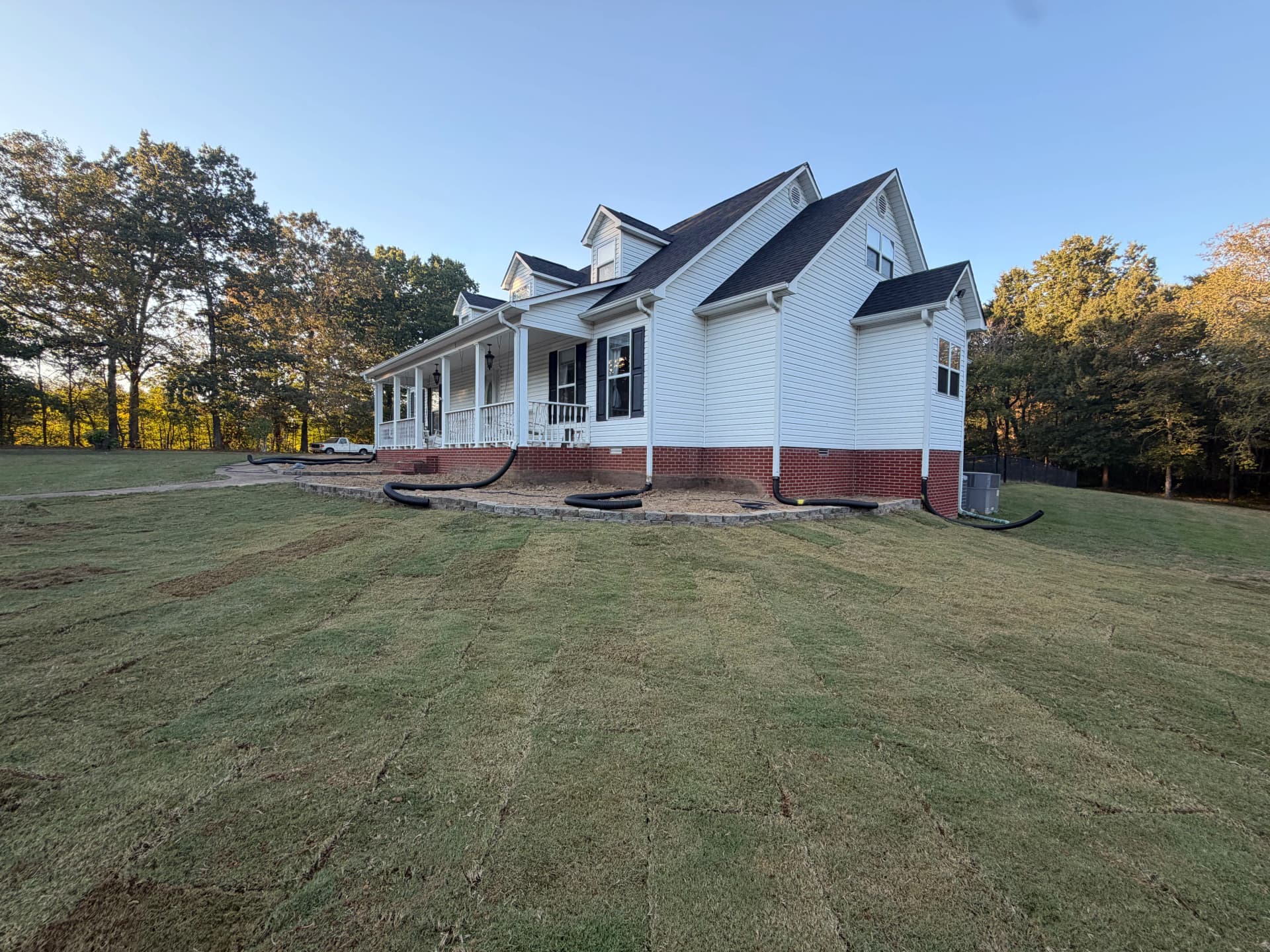 Gallery photos for Retaining Wall Rebuild and Bermuda Sod Install on a Full Front Yard: Image #8