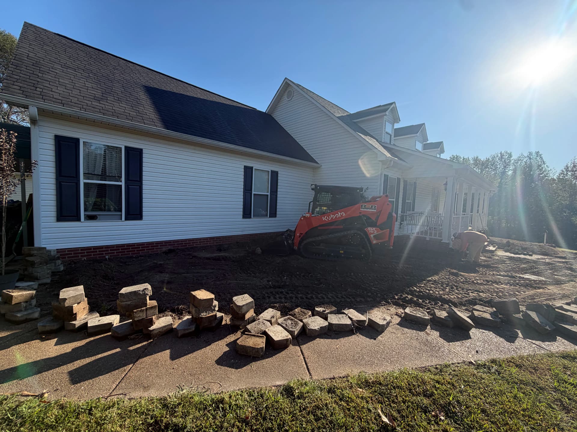 Gallery photos for Retaining Wall Rebuild and Bermuda Sod Install on a Full Front Yard: Image #4