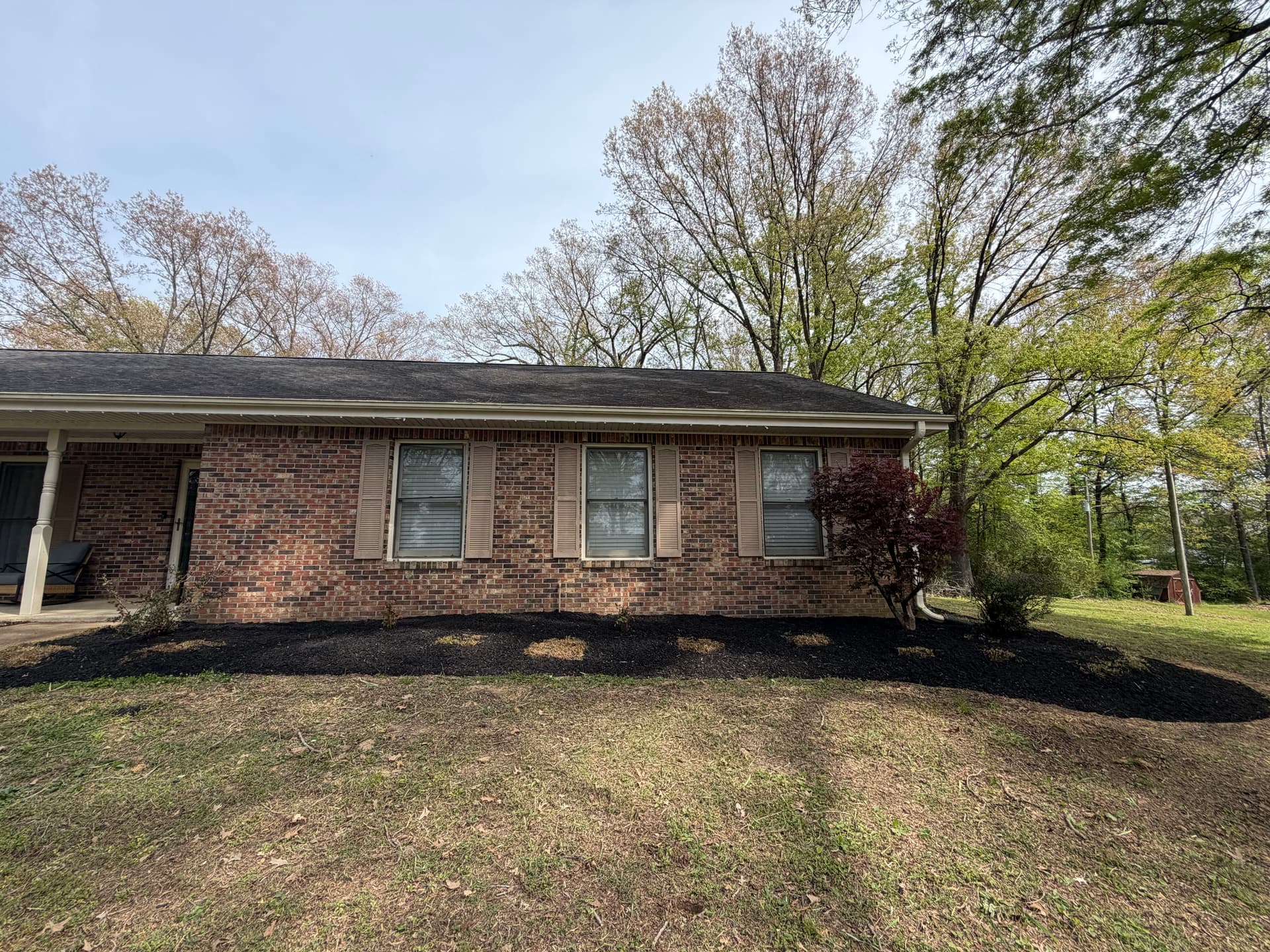 Gallery photos for Flower Bed Clean Up and Fresh Black Mulch in Trenton: Image #1