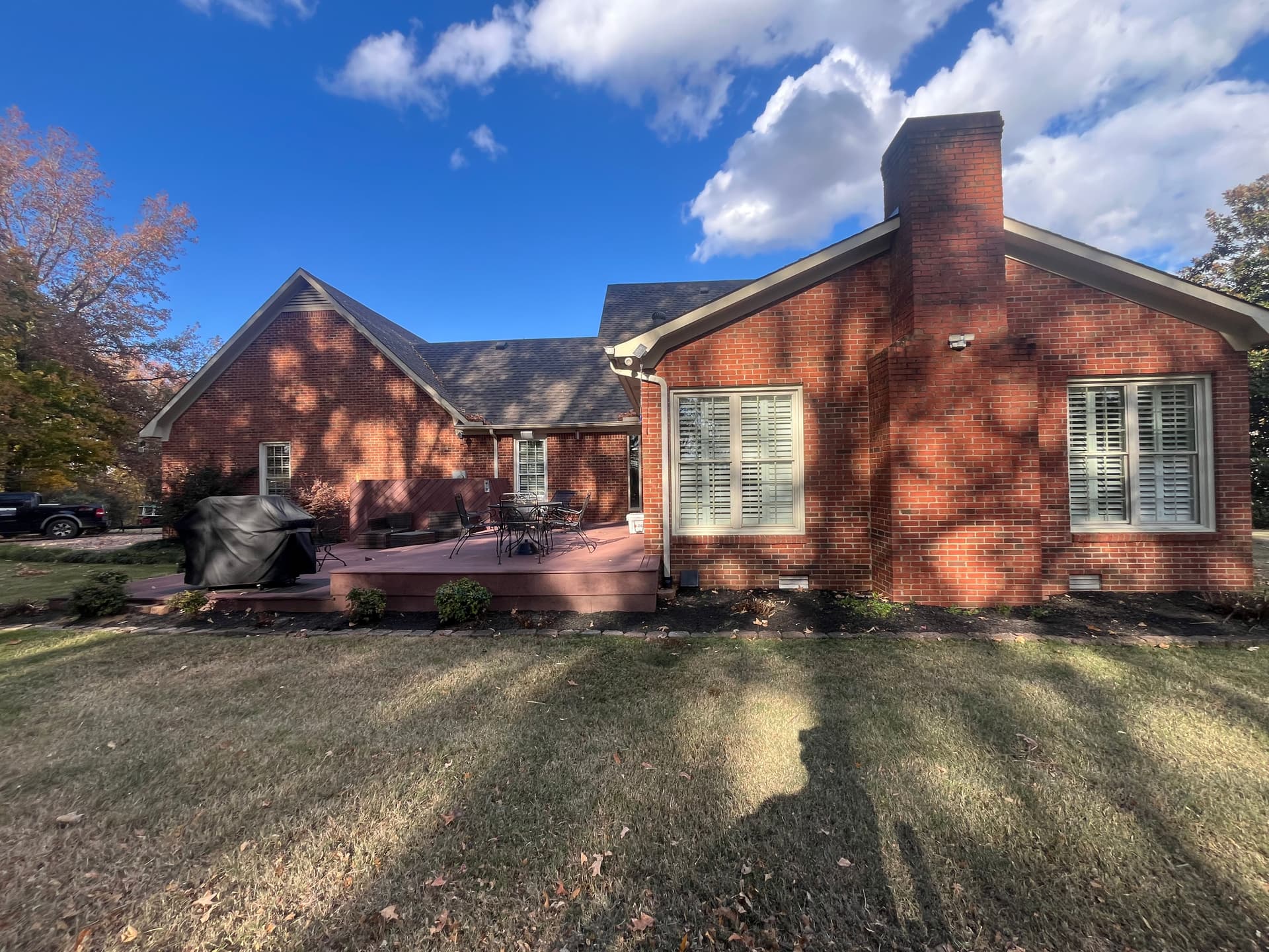 Gallery photos for Revamping Curb Appeal with Expert Trimming and Landscape Design: Image #9